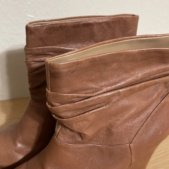 Chinese Laundry Wedge Boot Tan Cognac Size 7 - Picture 3 of 16